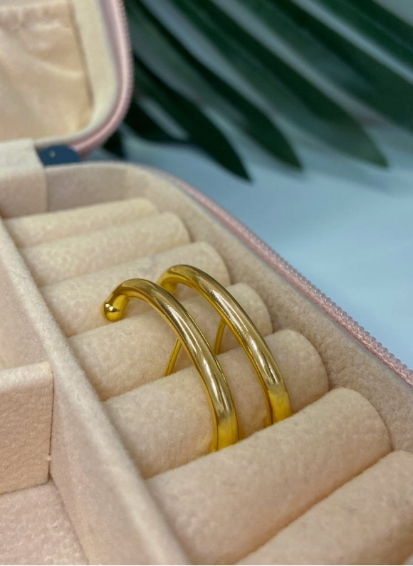 Brinco Ear Hook Magnum - Banho Ouro 18k Brinco Ear Hook Magnum - Banho Ouro 18k