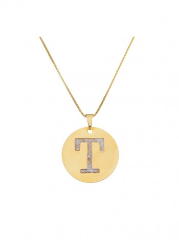 Colar com pingente circular e letra personalizada ao centro folheado em ouro 18k  Colar com pingente circular e letra personalizada ao centro folheado em ouro 18k